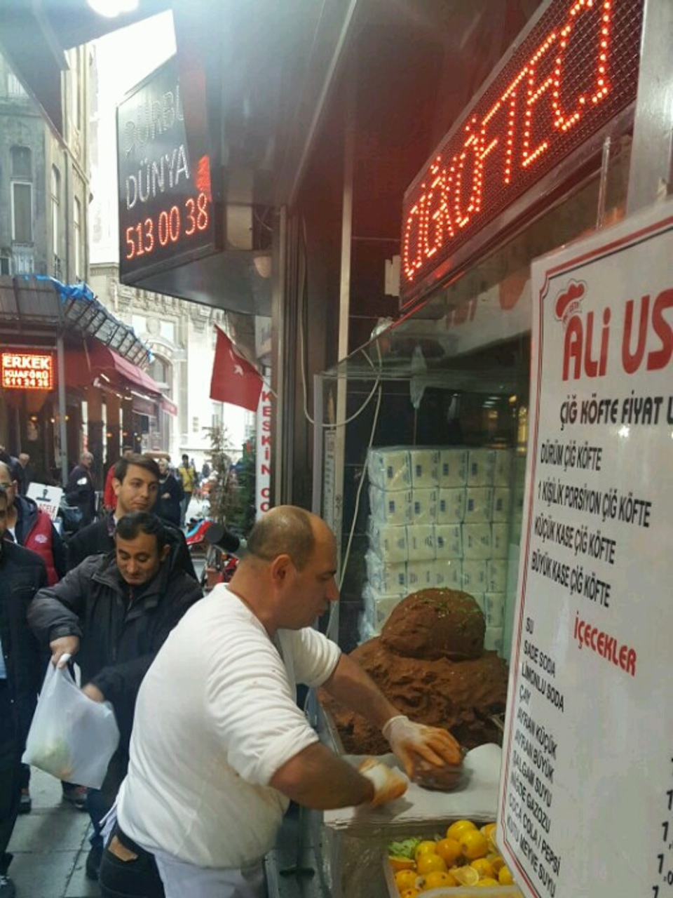 Meşhur Çiğköfteci Ali Usta - Foursquare Kullanıcısı 34İSTANBUL21'in Çektiği Fotoğraf